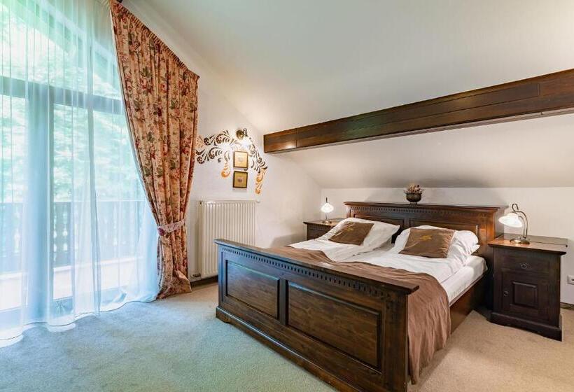 ドゥプレックスルーム, Regal