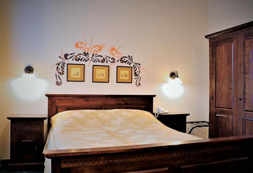 1階の1ベッドルームアパートメント, Regal