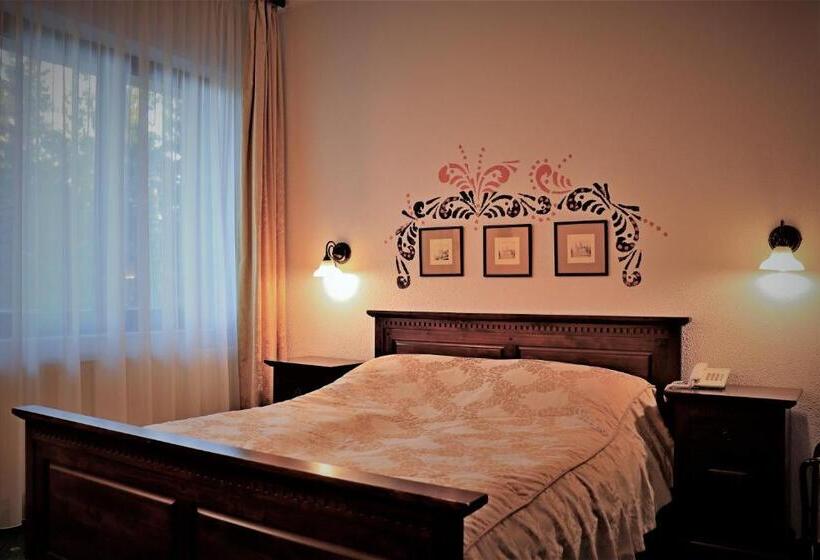 1階の1ベッドルームアパートメント, Regal