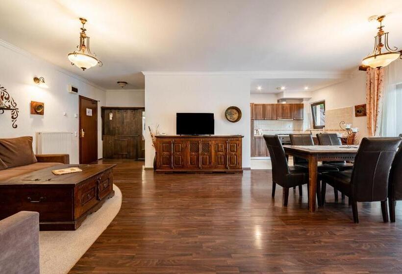 家族用アパートメント, Regal