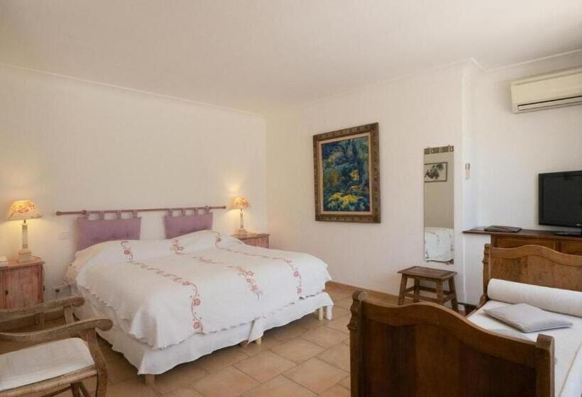 コンフォートルーム, Restaurant Le Moulin De La Camandoule