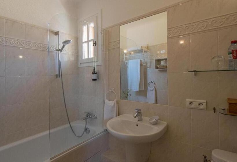 غرفة كمفورت مع تراس, Restaurant Le Moulin De La Camandoule