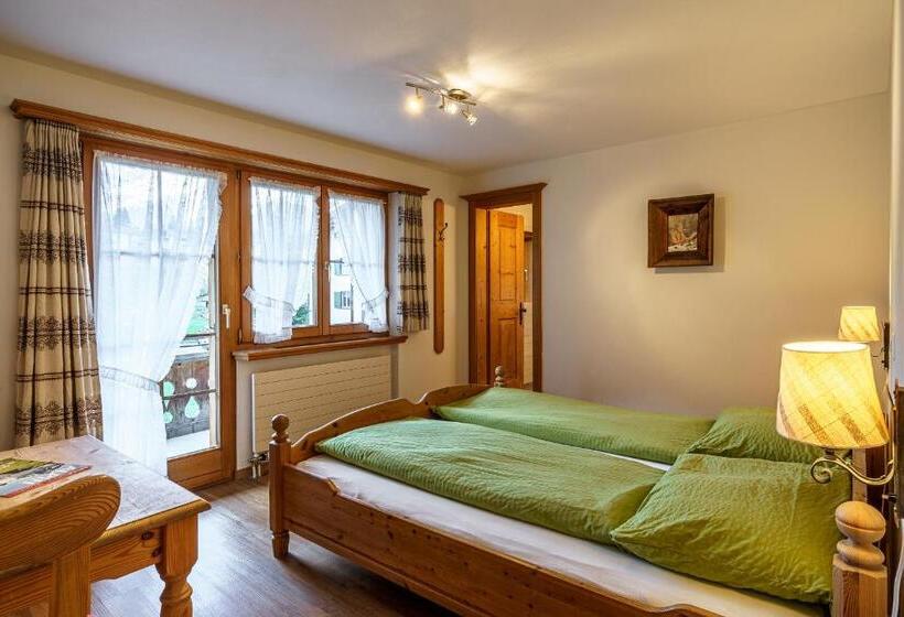 Standardzimmer mit Balkon, Silvapina