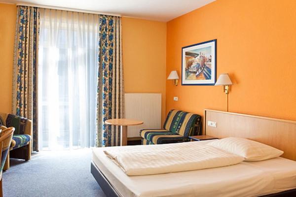 חדר קומפורט יחיד, Strohofer