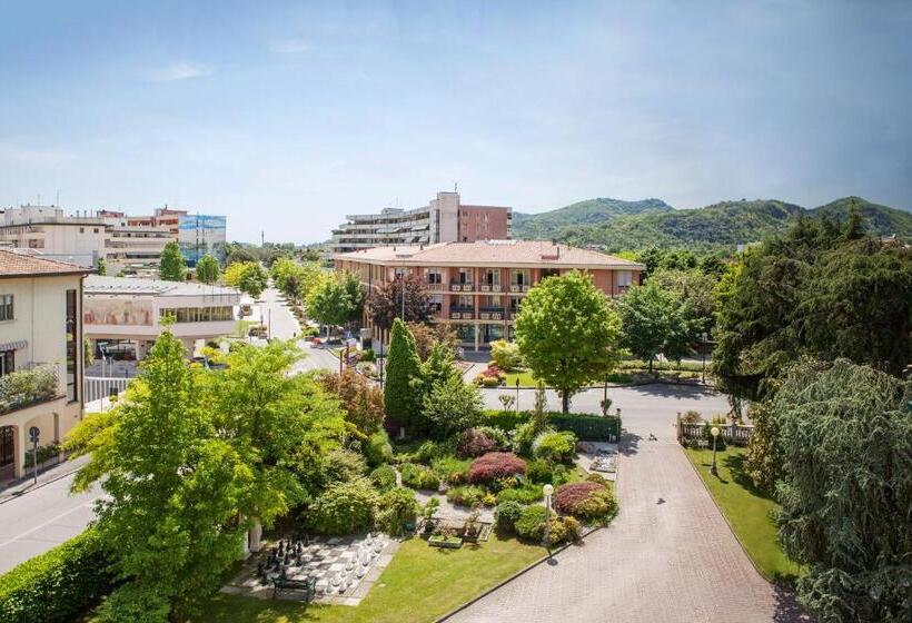 اتاق استاندارد یک نفره, Terme Olympia
