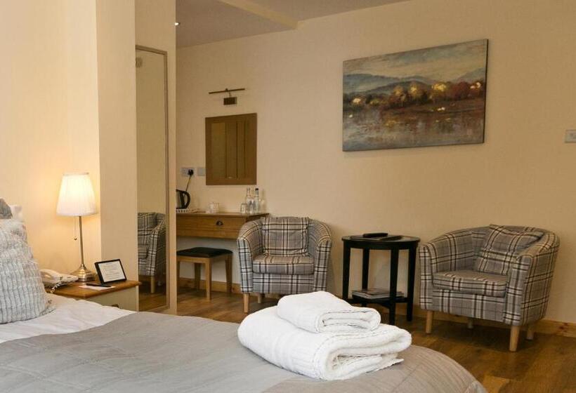 Номер Стандарт, The Manor