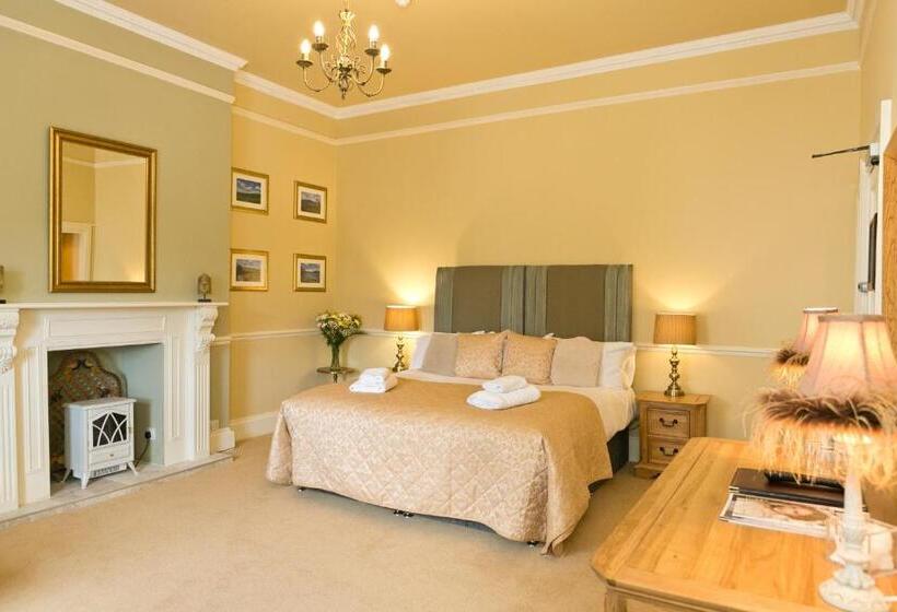 Номер Superior, The Manor