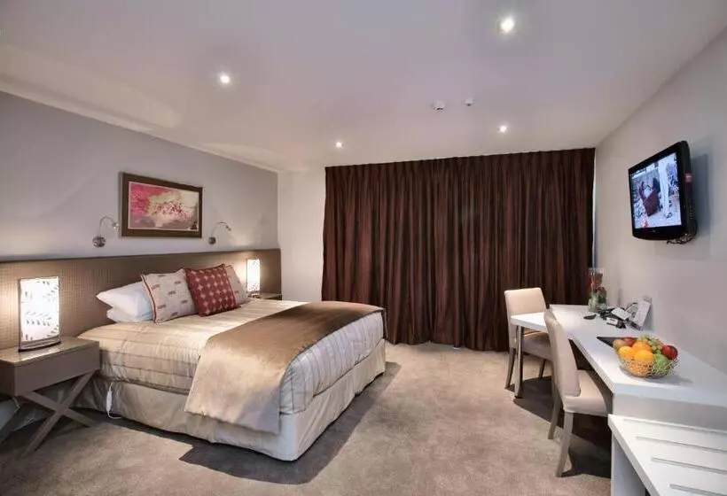 Deluxe-studio, The St James Premium Accommodation