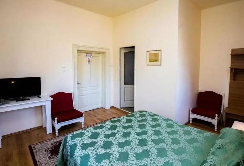 اتاق لوکس, Vila Retezat Sinaia