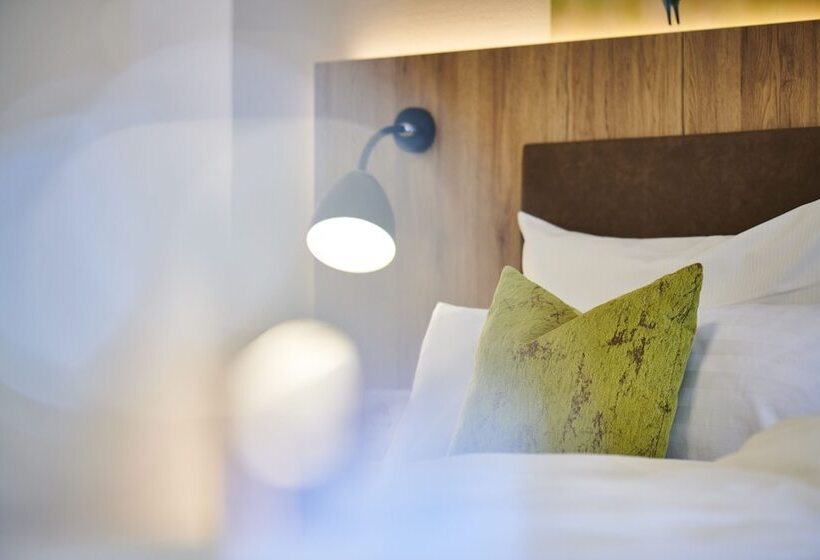 Номер Стандарт, Kreuz Post Hotel Restaurant Spa