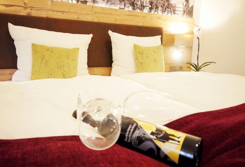 Quarto Premium, Kreuz Post Hotel Restaurant Spa