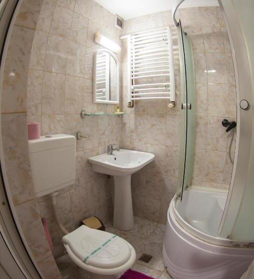 اتاق استاندارد سه نفره, La Casa Nord