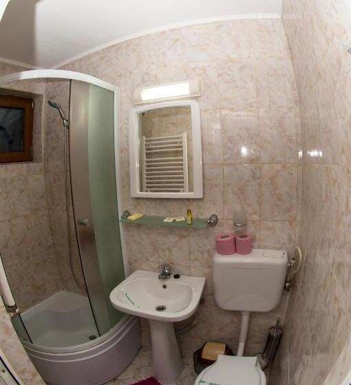 اتاق استاندارد سه نفره, La Casa Nord