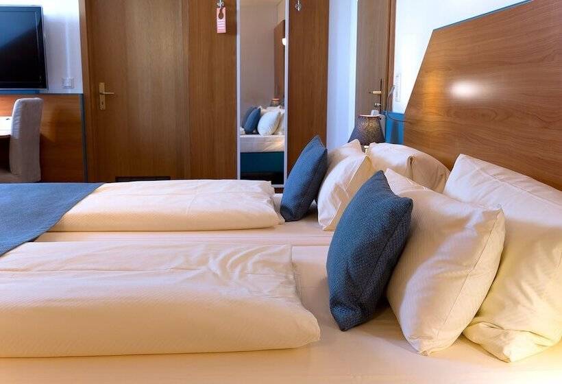 标准三人间, Landgasthof Hotel Pröll
