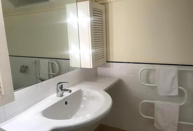 דירת 2 חדרים נוף לים, Bruce Waterfront Apartments