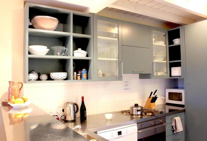 דירת 2 חדרים נוף לים, Bruce Waterfront Apartments