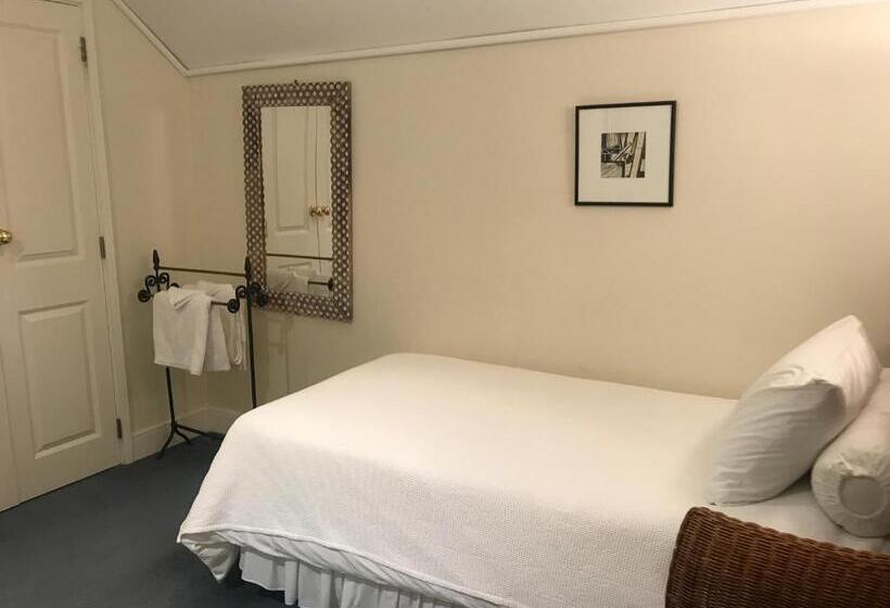 דירת חדר נוף לגינה, Bruce Waterfront Apartments