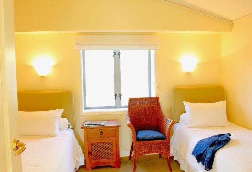 Апартаменты 2 Спальни Вид на Море, Bruce Waterfront Apartments