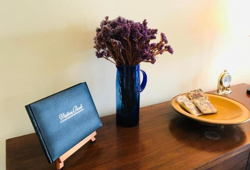 דירת חדר נוף לגינה, Bruce Waterfront Apartments