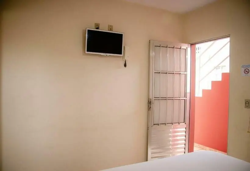 スタンダードルーム, Silva Votorantim Próximo Ao Hospital Santo Antônio By Up