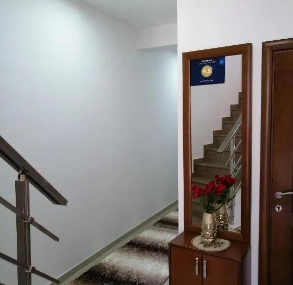 اتاق استاندارد چهار تخته با چشم‌انداز دریا, Apartments Gazi