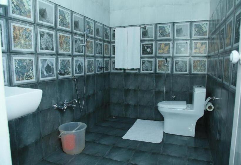 Номер Deluxe, Marari Nadiya