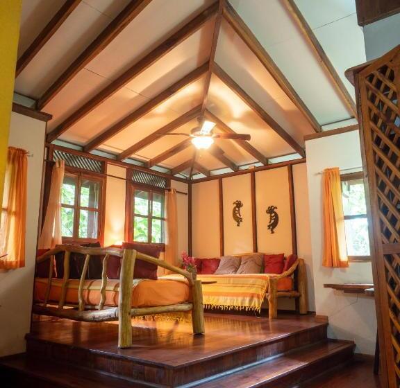 ویلای سوپریور 1 خوابه, Pachamama Jungle River Lodge Punta Uva