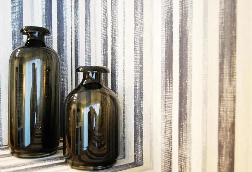 اتاق لوکس, Serendipity Rooms