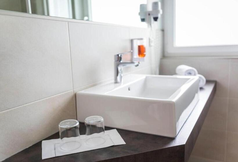 Апартаменты 1 Спальня, Amelia Apartments