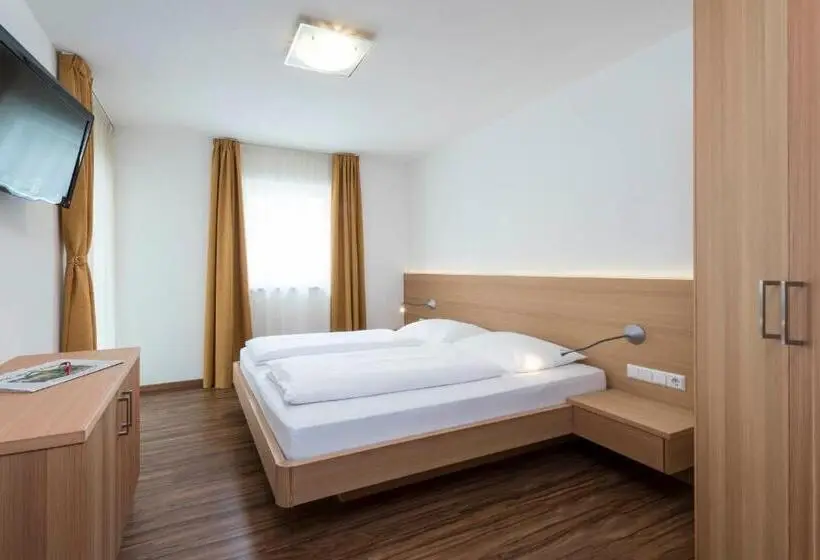 バルコニー付２ベッドルームアパートメント, Amelia Apartments