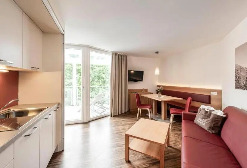 バルコニー付き１ベッドルームアパートメント, Amelia Apartments