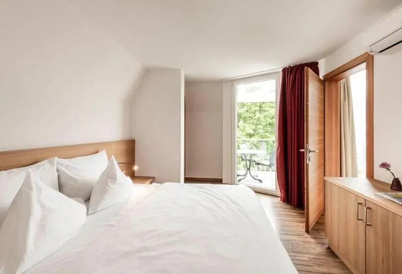バルコニー付き１ベッドルームアパートメント, Amelia Apartments