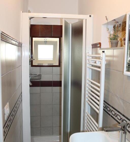 غرفة بريميوم رباعية, B&b Nino Moro