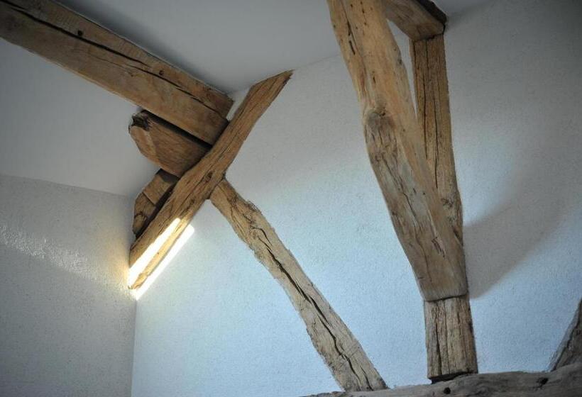 Номер Стандарт, La Bergerie Du Château De Pommeuse