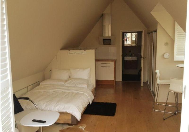 استودیوی استاندارد, Prince On The Roof