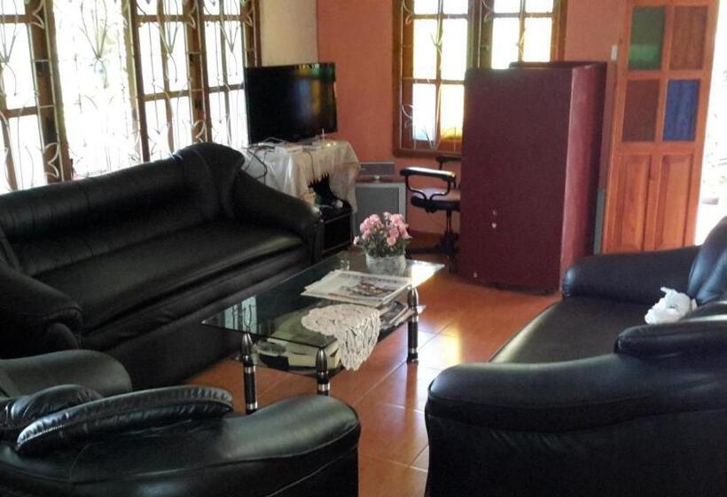 Номер Стандарт, Raveena Guest House