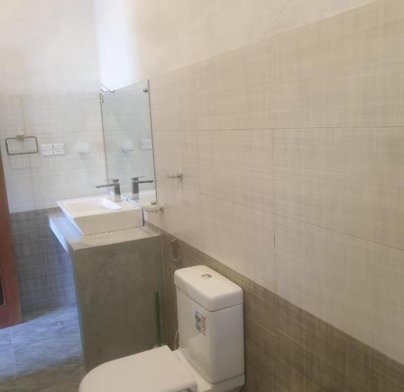 Camera Standard Vista Montagna, Raveena Guest House