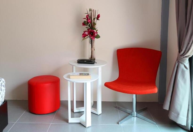 수피리어 테라스 룸, The Beach Cha Am Residence