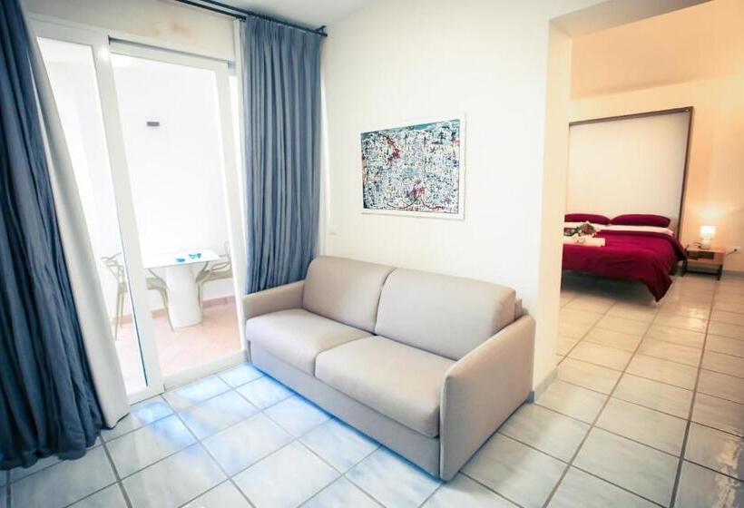 Sviitti Parveke, Il Viaggiatore Gaeta Medievale B&b