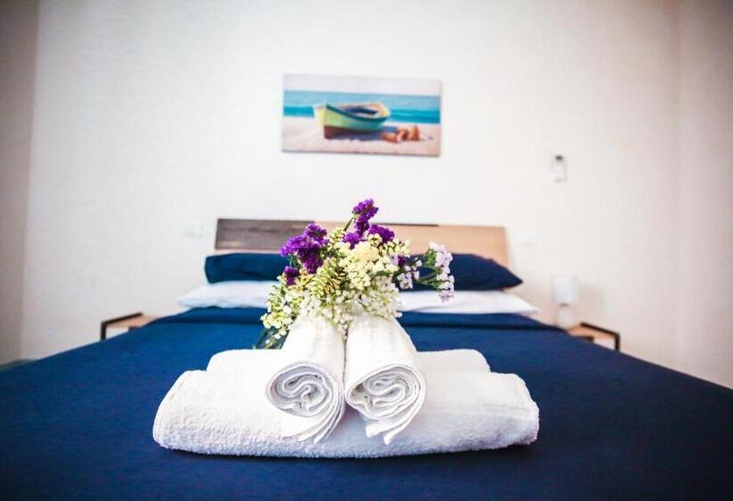 スタンダードトリプルルーム, Il Viaggiatore Gaeta Medievale B&b