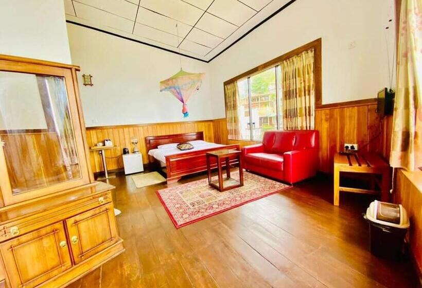 חדר דלוקס, Srilak View Holiday Inn