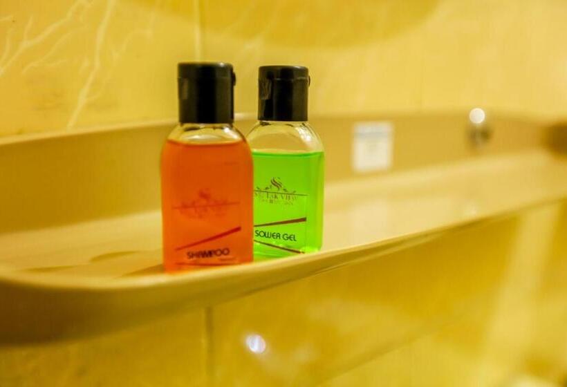 חדר דלוקס לשלושה, Srilak View Holiday Inn