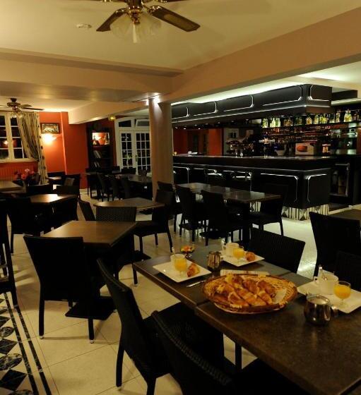 コンフォートルーム, Citotel Le Relais Du Bellay