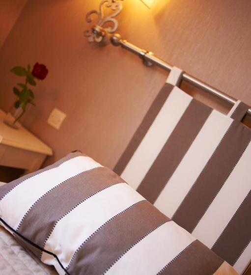اتاق راحتی, Citotel Le Relais Du Bellay