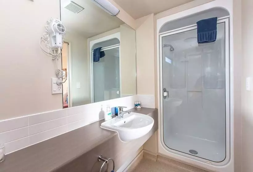 آپارتمان 2 خوابه, Cranford Oak Motel