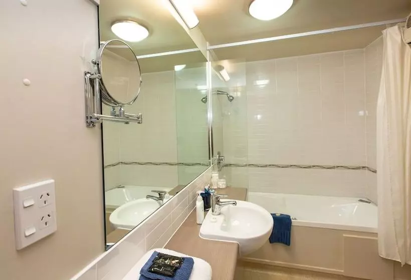 استودیو استاندارد با تخت کینگ, Cranford Oak Motel