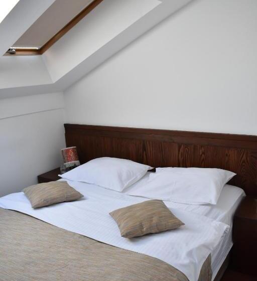 اتاق اکونومی, Garni Hotel Konak