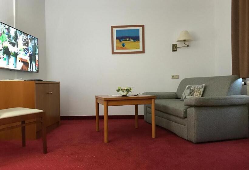 Люкс, Gut Hotel Pommernhotel Barth