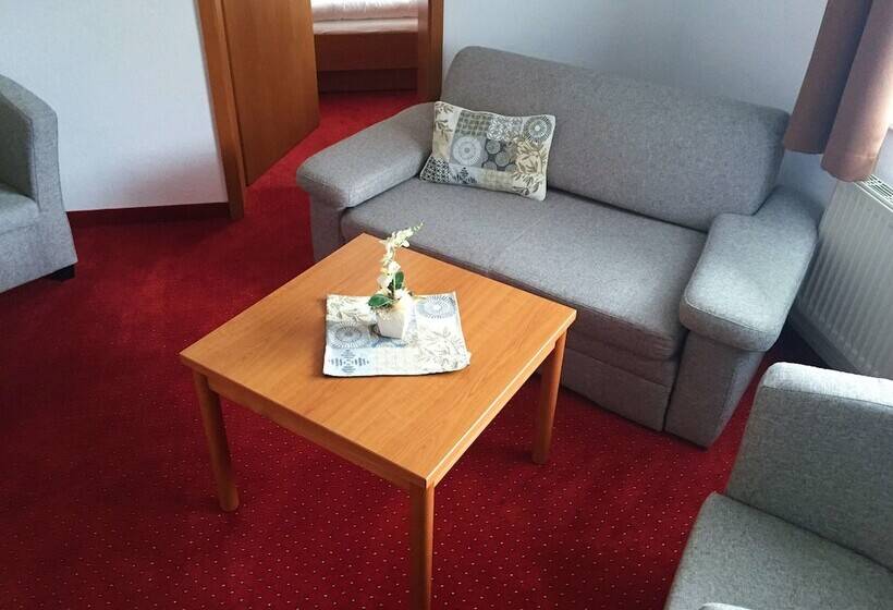 스위트, Gut Hotel Pommernhotel Barth
