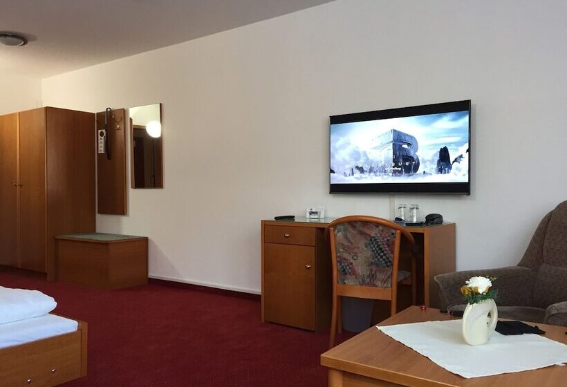 Люкс, Gut Hotel Pommernhotel Barth